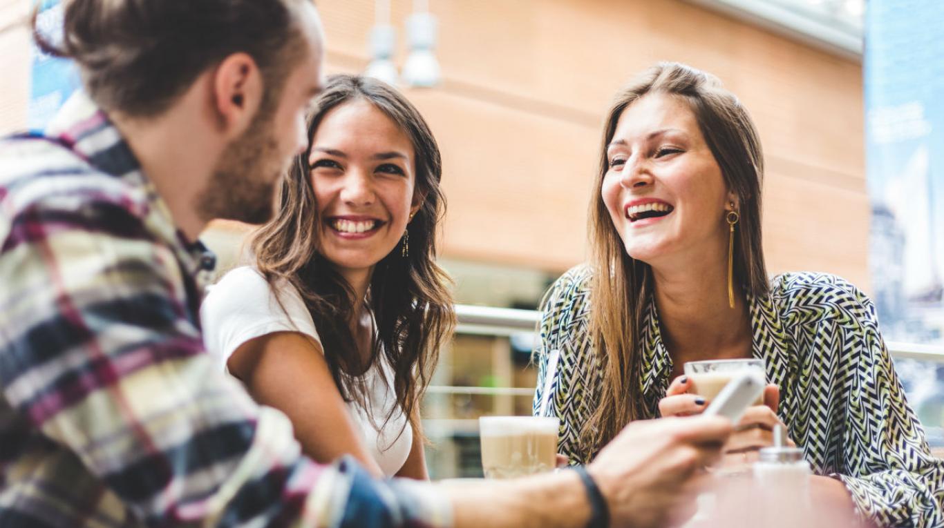 Para caer bien tienes que decir hola de la manera correcta DALEMEDIA 3 - Como caer bien con solo decir "Hola"