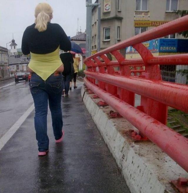 ve4 - Mujeres peor vestidas en la calle! OMG!