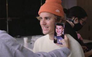 Justin Bieber 1 300x188 - JUSTIN BEIBER: Next Chapter | Un documental profundo sobre su vida.