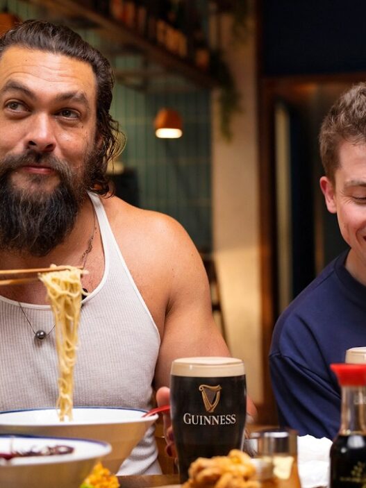Jason Momoa took us to his favorite lunch spot DALENEWS 527x703 - Jason Momoa took us to his favorite lunch spot!